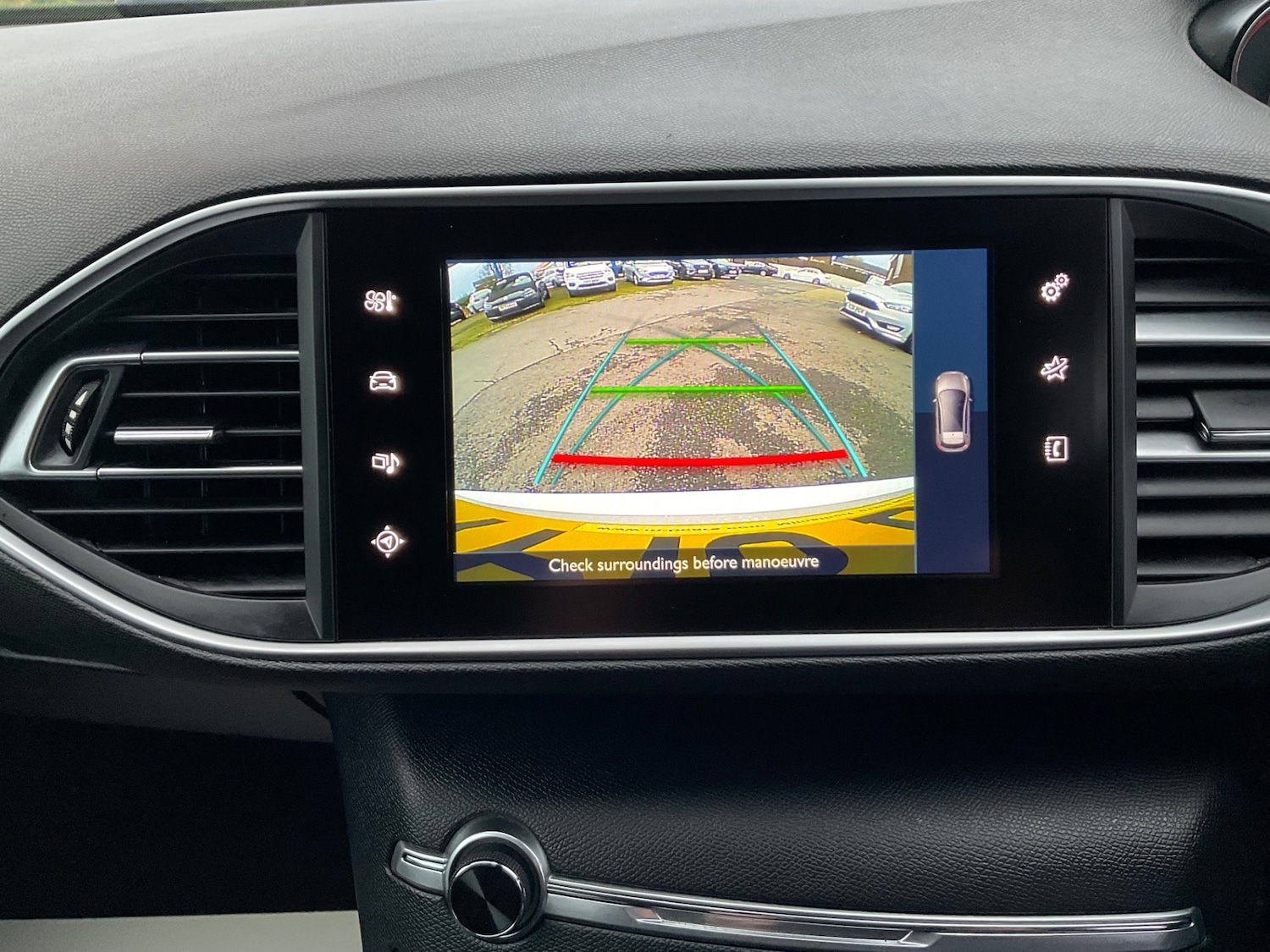 Used Peugeot 308 2016 for sale - 76533625: Photo 12