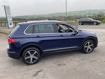 Used Volkswagen Tiguan 2016 for sale - 76309743: Photo 2