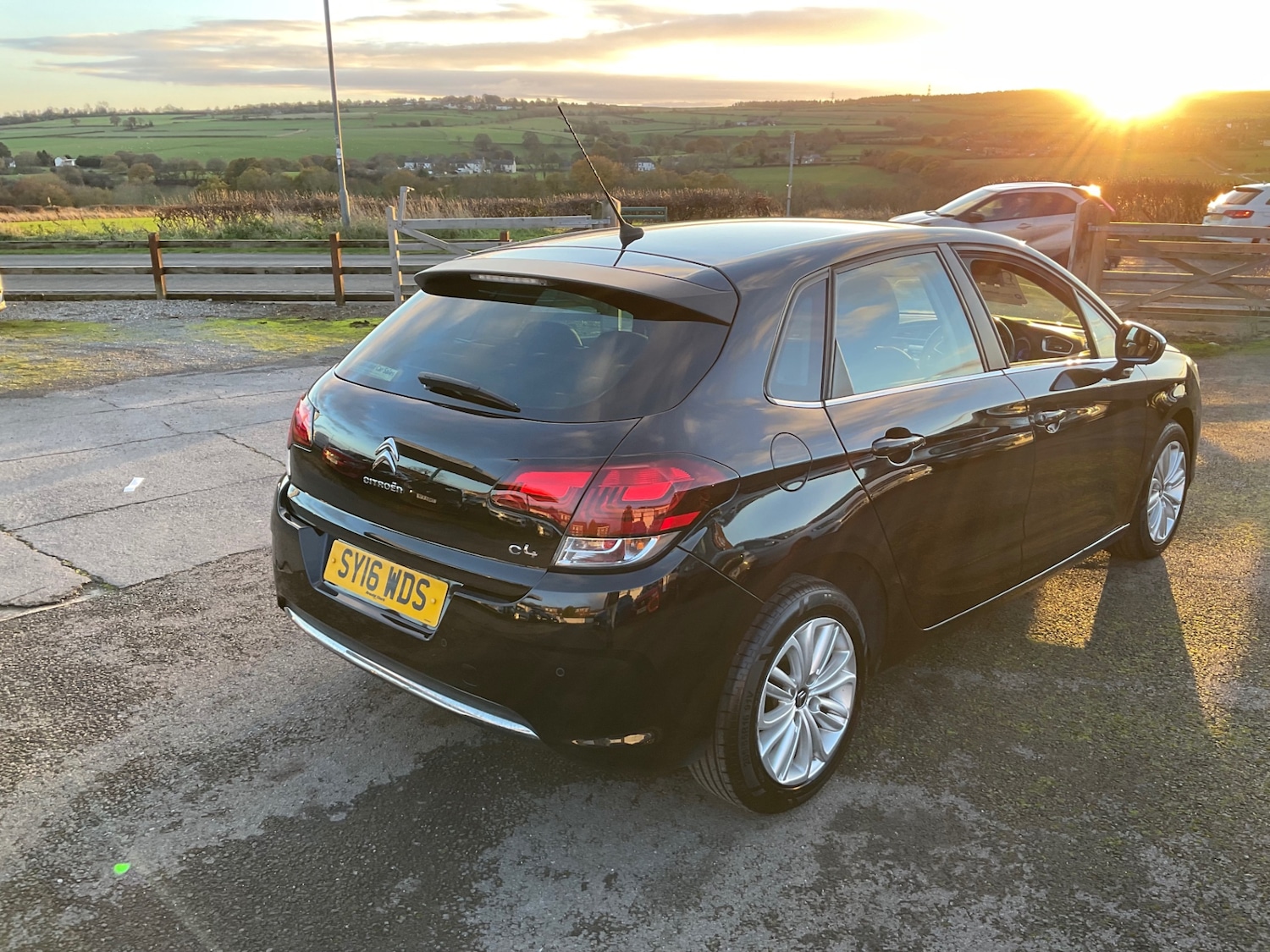 Used Citroen C4 2016 for sale - 76706118: Photo 3