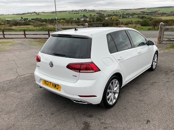 Used Volkswagen Golf 2017 for sale - 76275067: Photo 3