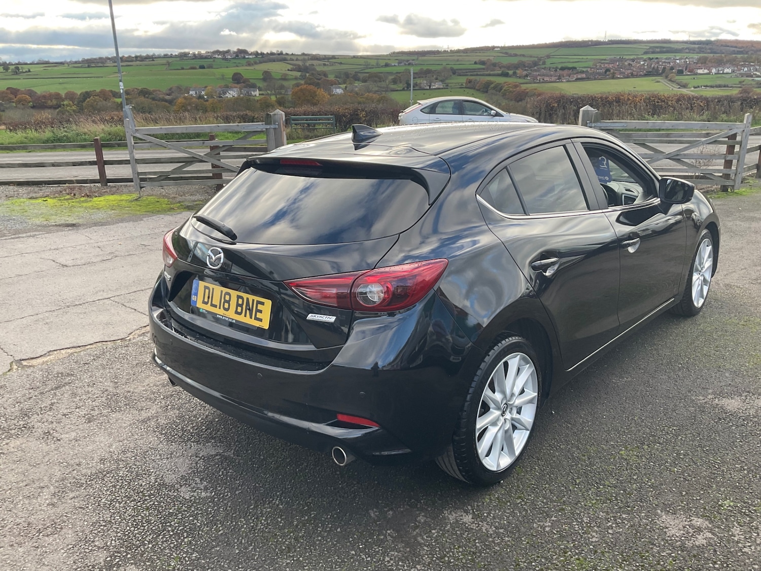 Used Mazda Mazda3 2018 for sale - 76531246: Photo 3