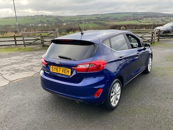 Used Ford Fiesta 2017 for sale - 77392203: Photo