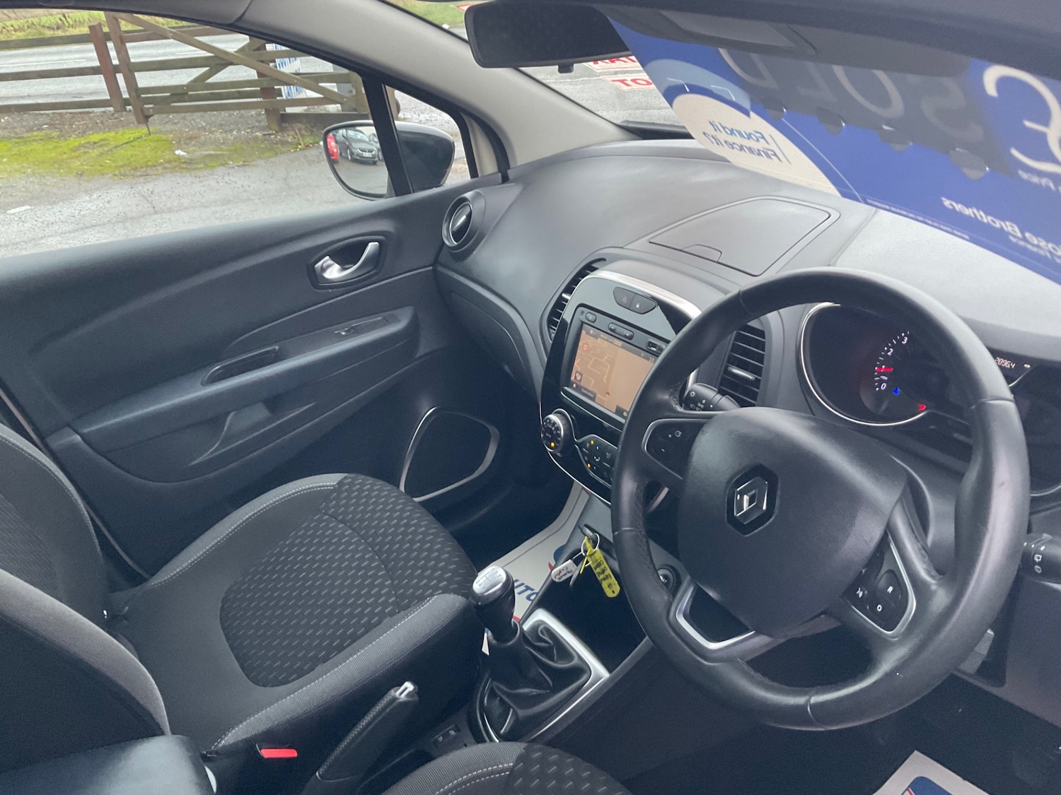 Used Renault Captur 2017 for sale - 77245316: Photo 10