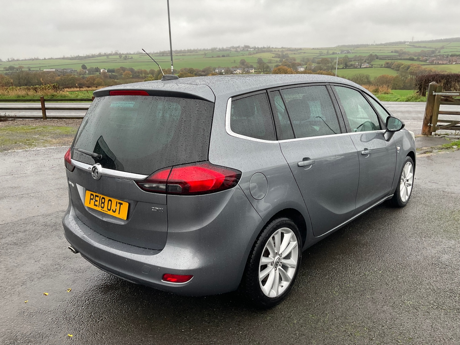 Used Vauxhall Zafira 2018 for sale - 76565261: Photo 3