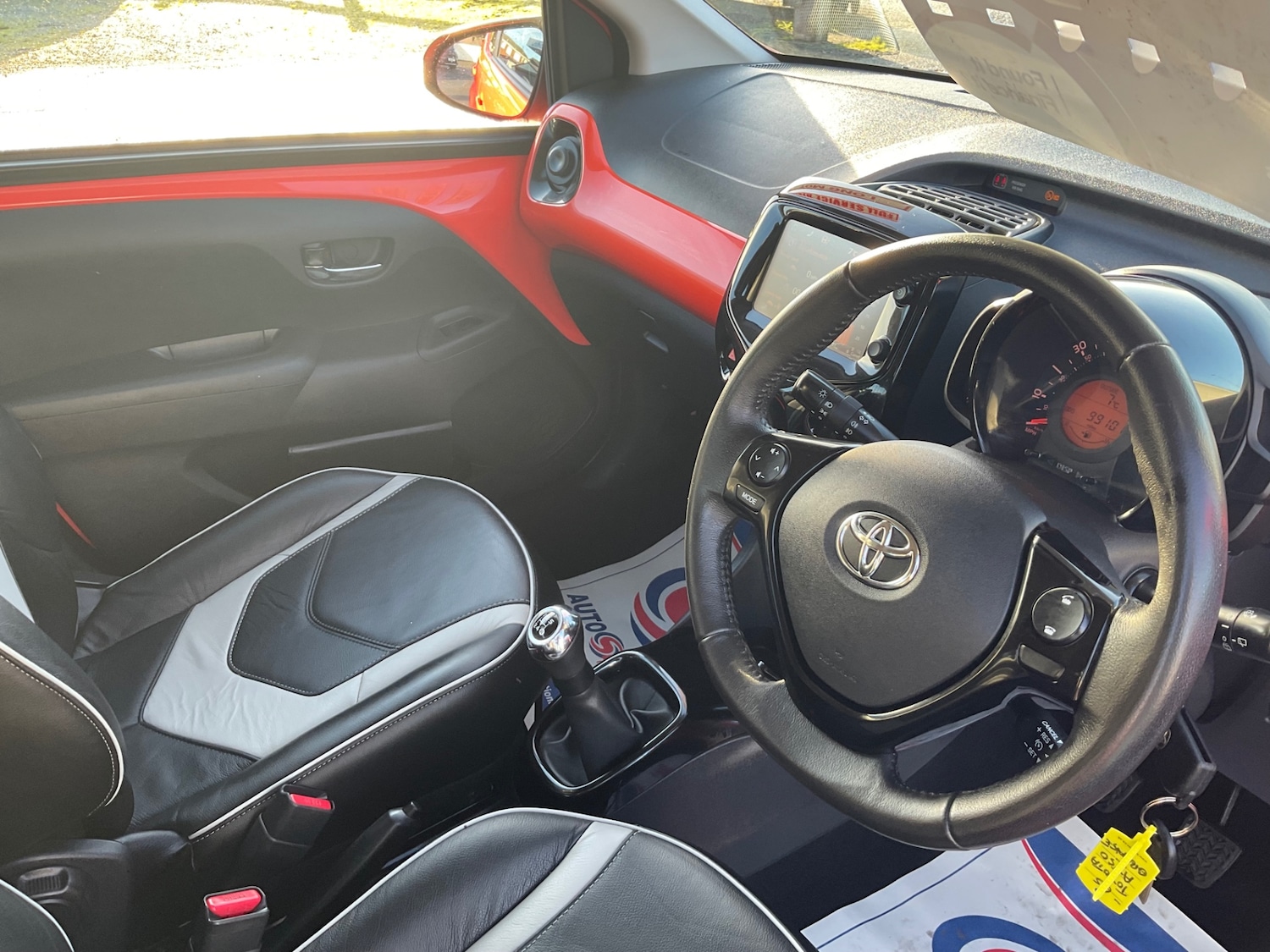 Used Toyota AYGO 2015 for sale - 76931410: Photo 10