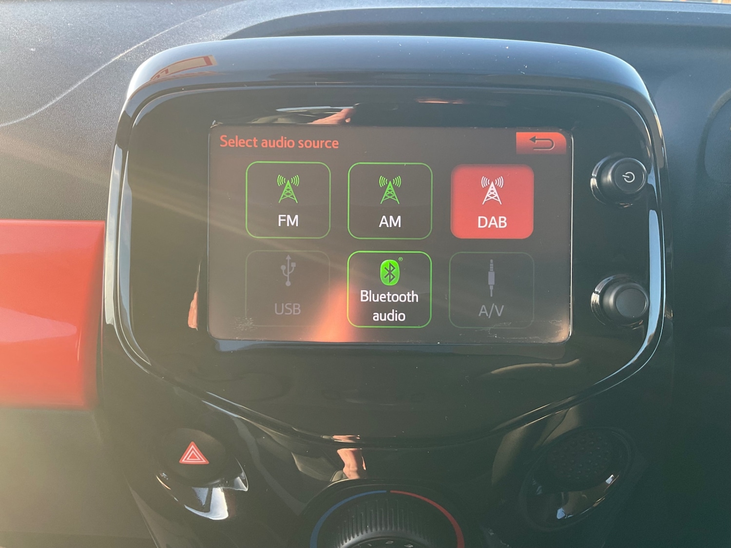 Used Toyota AYGO 2015 for sale - 76931410: Photo 12