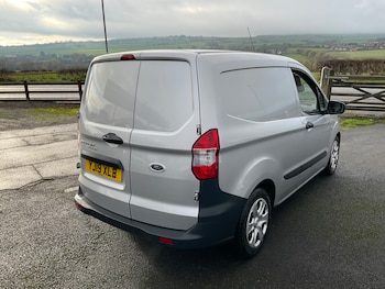 Used Ford Transit Courier 2019 for sale - 76662873: Photo