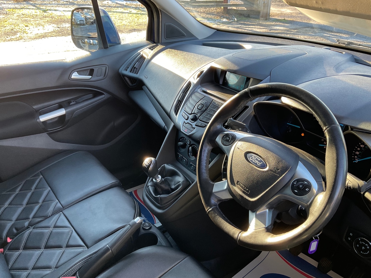 Used Ford Transit Connect 2017 for sale - 76651093: Photo 10