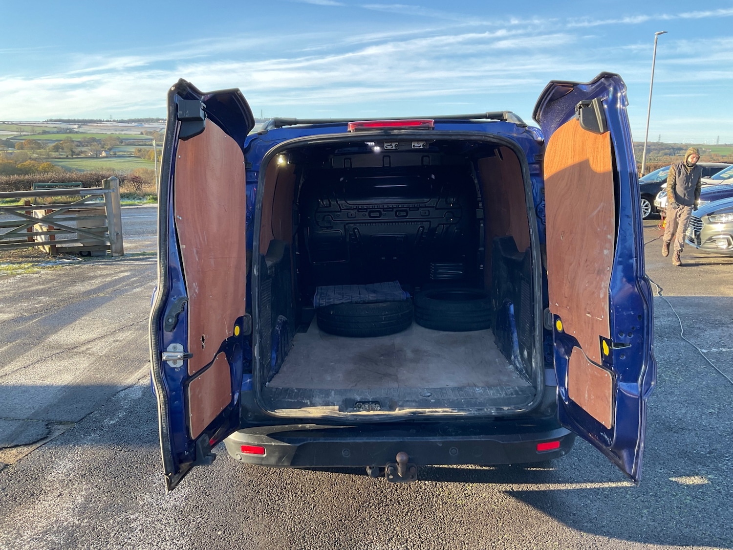 Used Ford Transit Connect 2017 for sale - 76651093: Photo 11