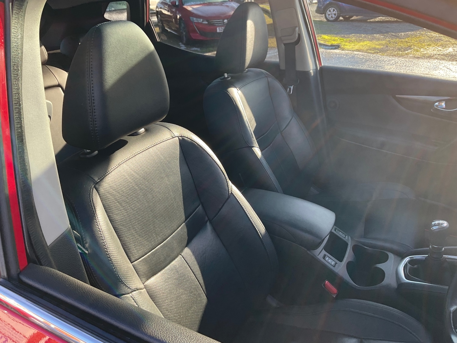 Used Nissan Qashqai 2015 for sale - 76651112: Photo 9