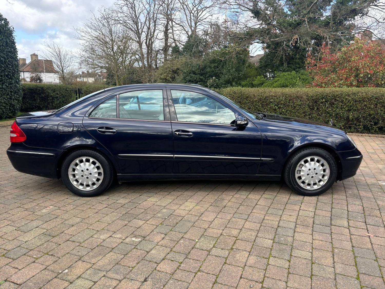 Used Mercedes-Benz E Class 2002 for sale - 77567492: Photo 6