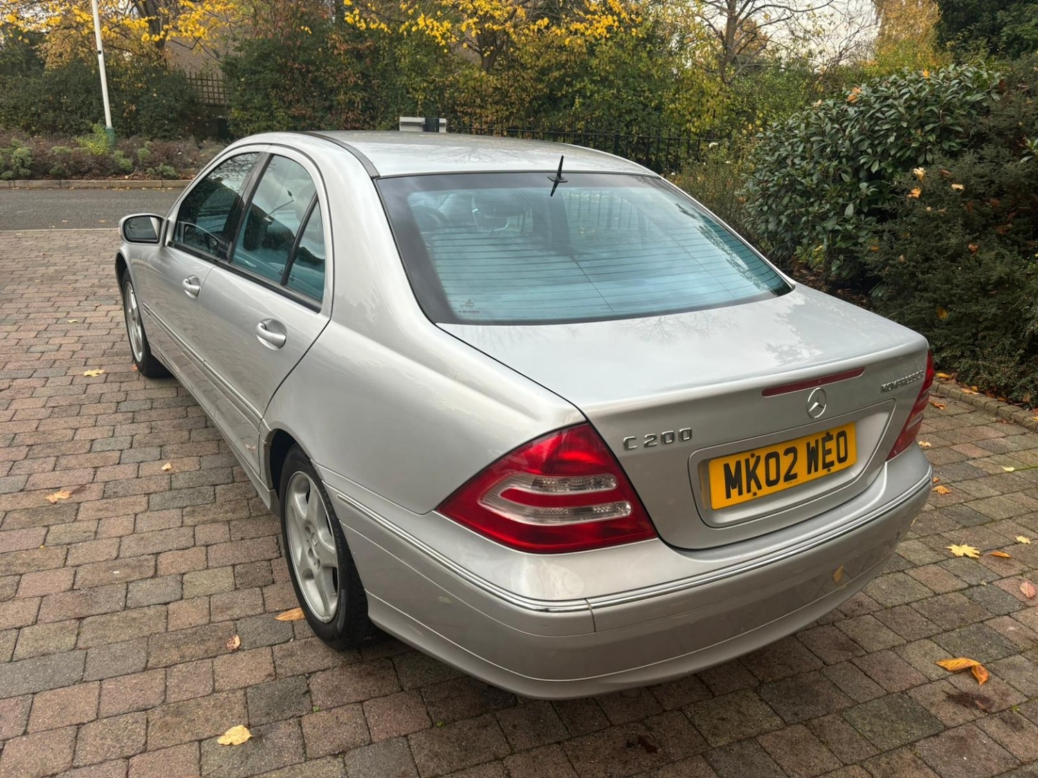Used Mercedes-Benz C Class 2002 for sale - 76692825: Photo 2