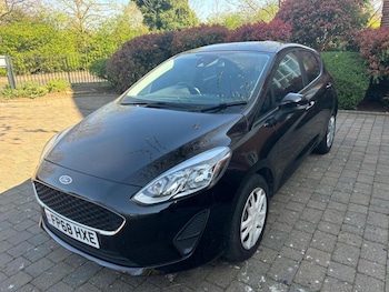 Used Ford Fiesta 2018 for sale - 76517830: Photo