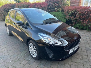 Used Ford Fiesta 2018 for sale - 76517830: Photo