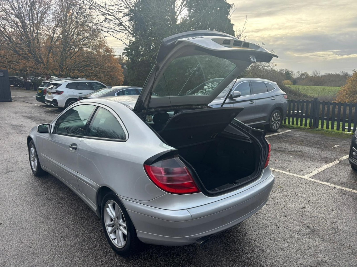 Used Mercedes-Benz C Class 2003 for sale - 76848686: Photo 11