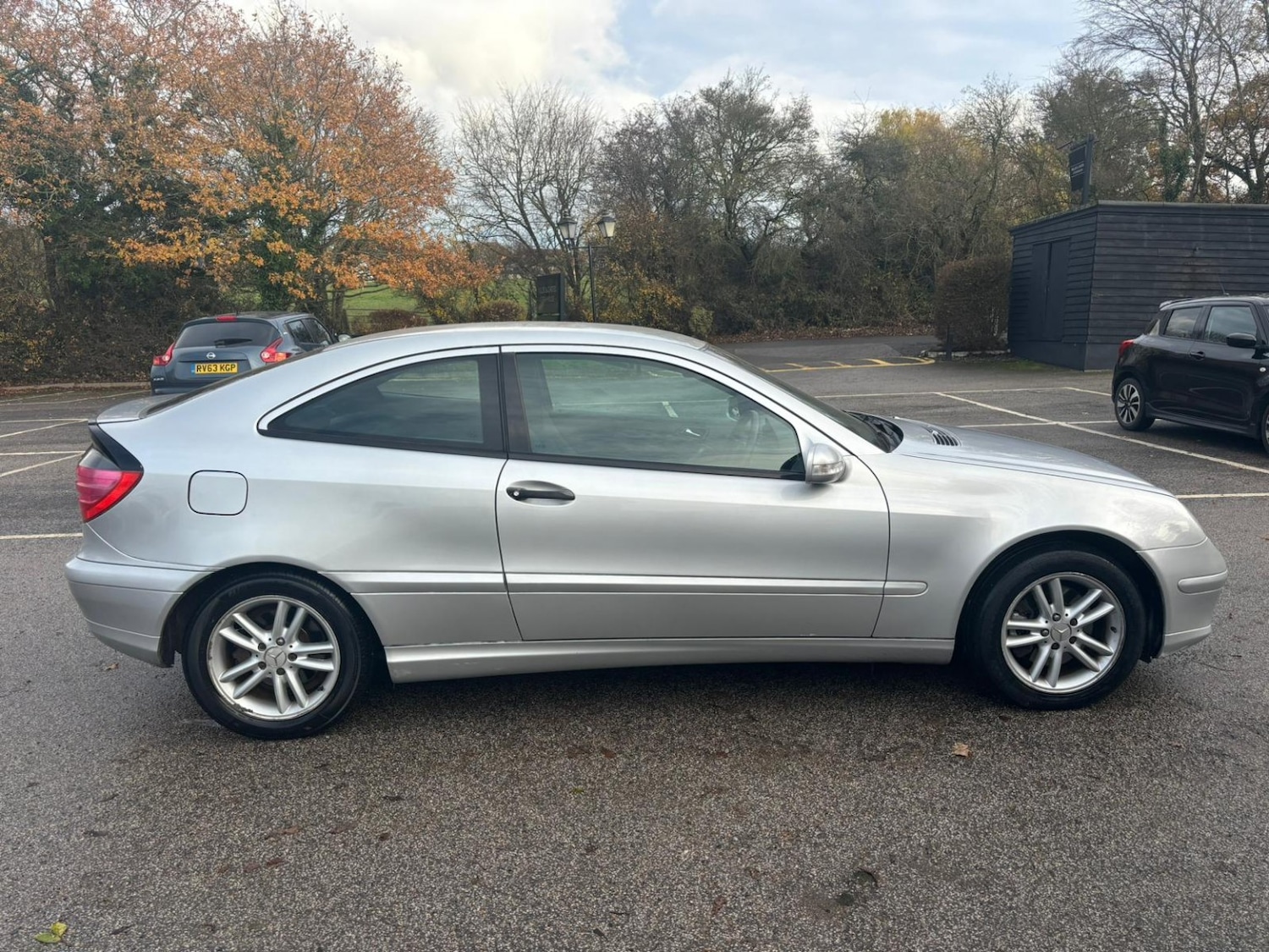 Used Mercedes-Benz C Class 2003 for sale - 76848686: Photo 6