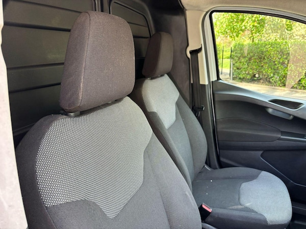 Used Ford Transit Courier 2015 for sale - 74439480: Photo 12