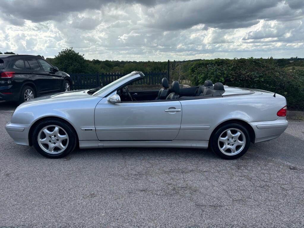 Used Mercedes-Benz CLK 2001 for sale - 76517817: Photo 10