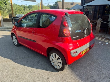 Used Peugeot 107 2014 for sale - 79176799: Photo