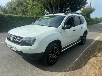 Used Dacia Duster 2015 for sale - 78750563: Photo