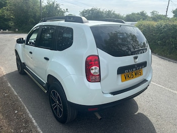 Used Dacia Duster 2015 for sale - 78750563: Photo