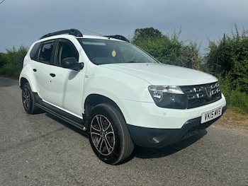 Used Dacia Duster 2015 for sale - 78750563: Photo