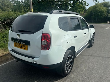 Used Dacia Duster 2015 for sale - 78750563: Photo