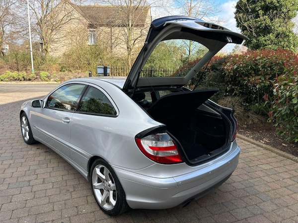 Used Mercedes-Benz C-Class 2006 for sale - 74067678: Photo 9
