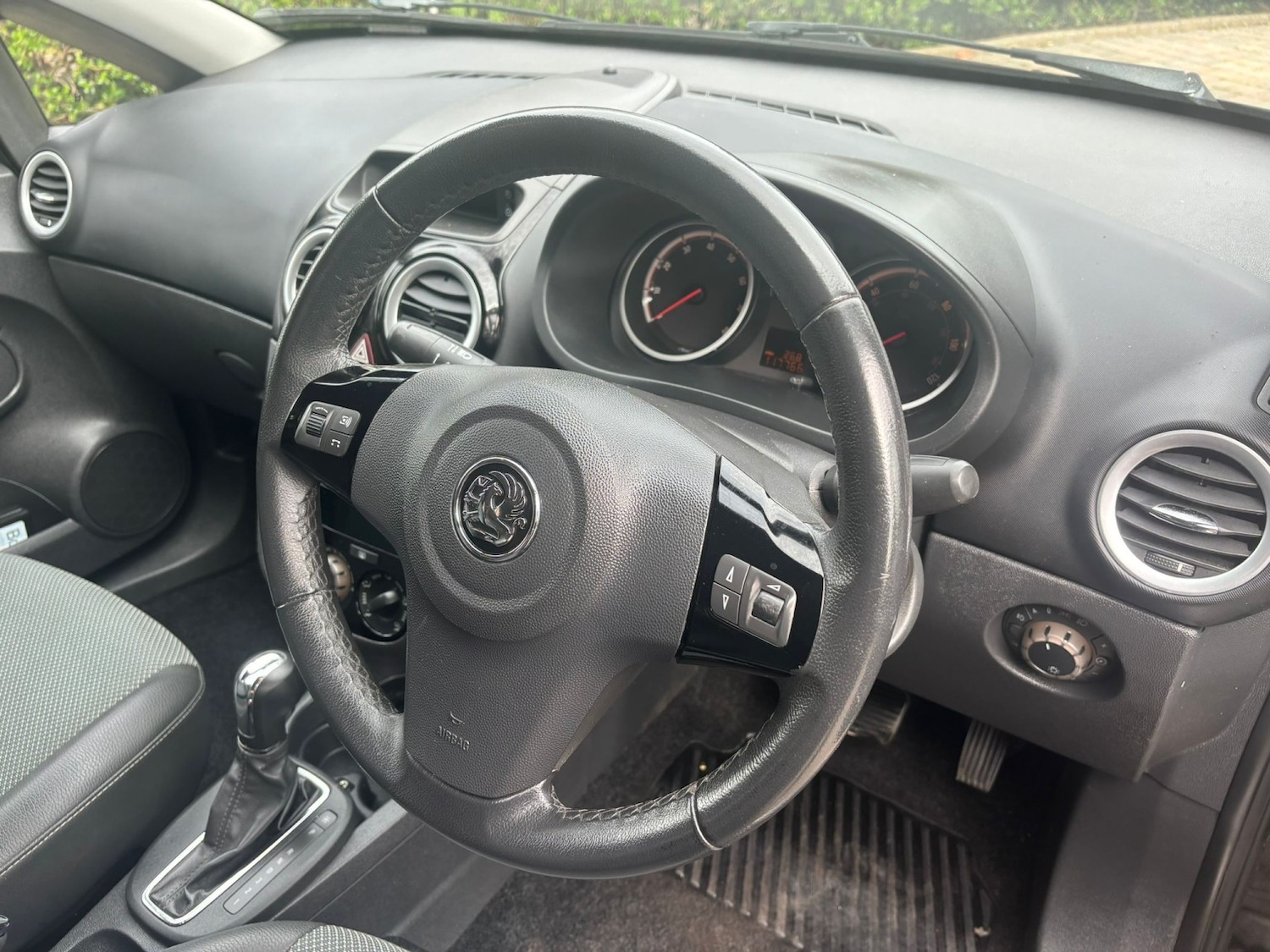 Used Vauxhall Corsa 2009 for sale - 78105985: Photo 11