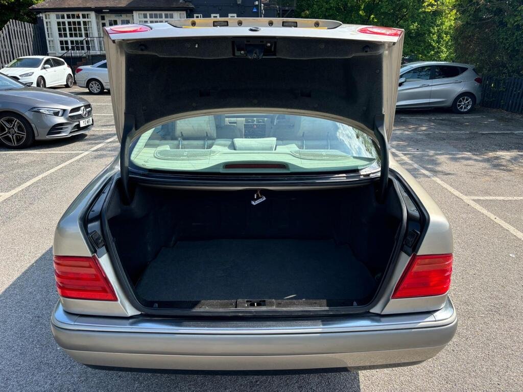 Used Mercedes-Benz E Class 1999 for sale - 76517816: Photo 15