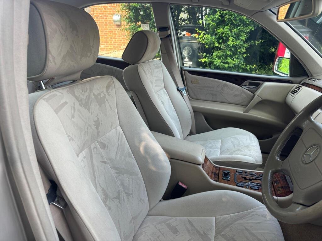 Used Mercedes-Benz E Class 1999 for sale - 76517816: Photo 20