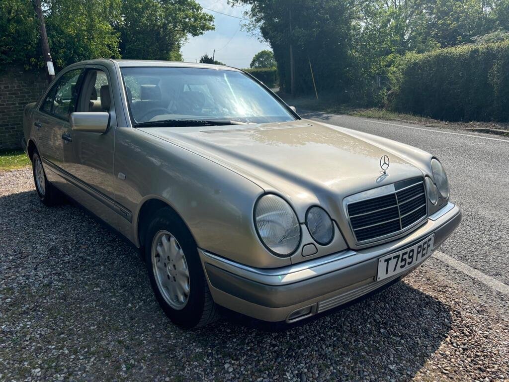 Used Mercedes-Benz E Class 1999 for sale - 76517816: Photo 3