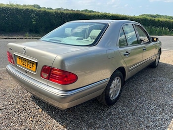 Used Mercedes-Benz E Class 1999 for sale - 76517816: Photo
