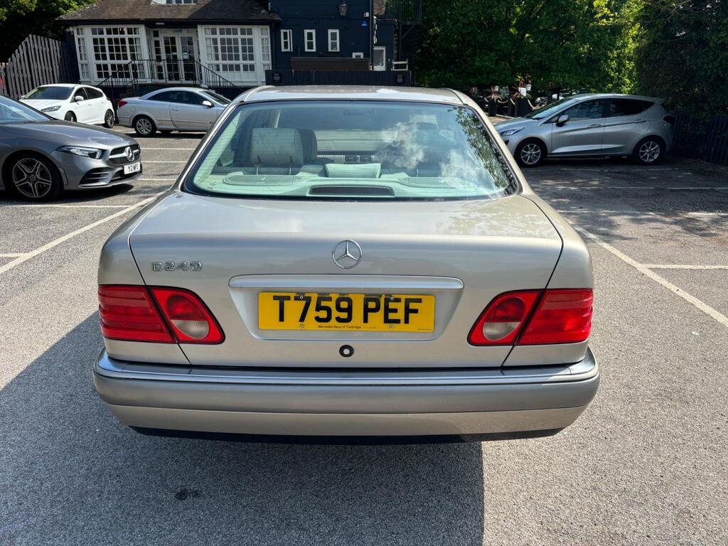 Used Mercedes-Benz E Class 1999 for sale - 76517816: Photo 6