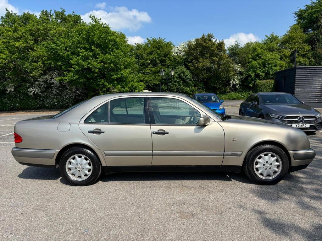 Used Mercedes-Benz E Class 1999 for sale - 76517816: Photo 7