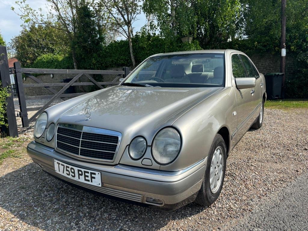 Used Mercedes-Benz E Class 1999 for sale - 76517816: Photo 9
