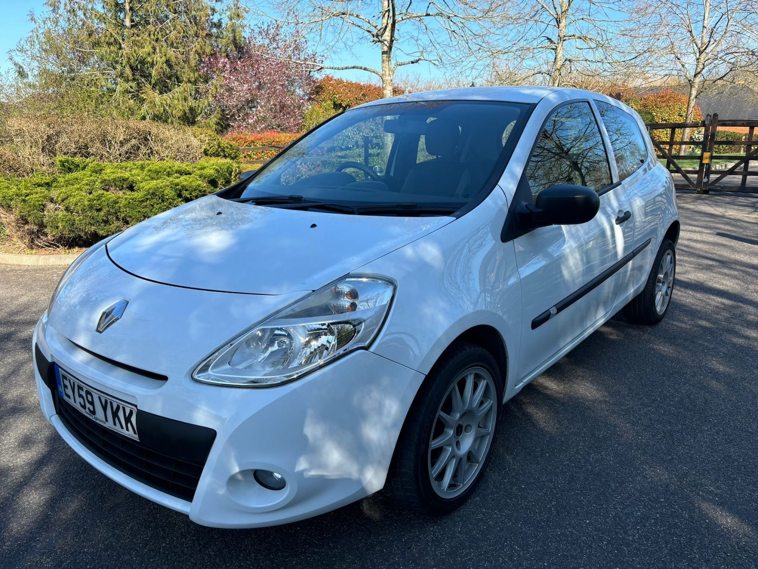 Used Renault Clio 2009 for sale - 76598766: Photo 1