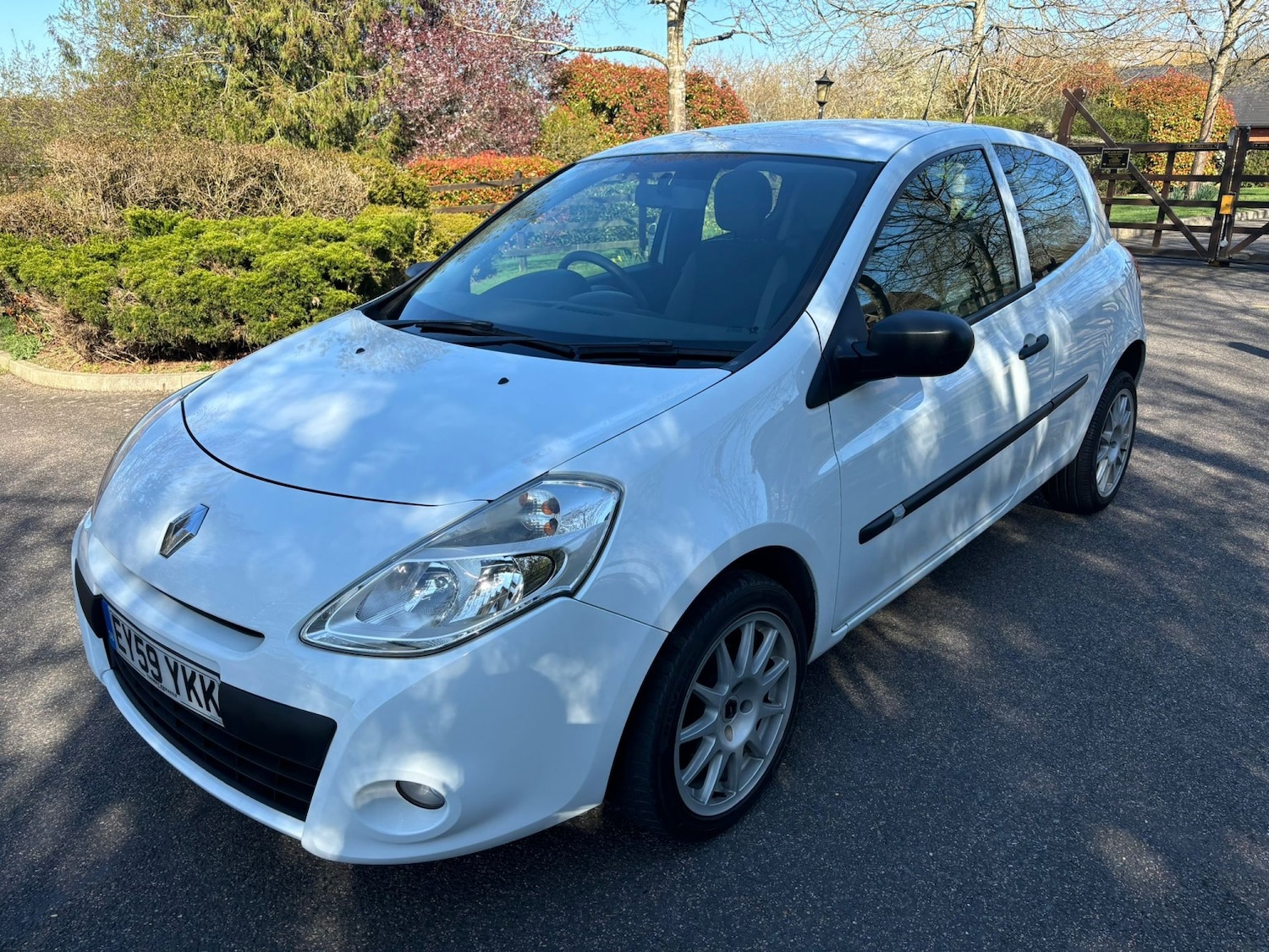 Used Renault Clio 2009 for sale - 76598766: Photo 10