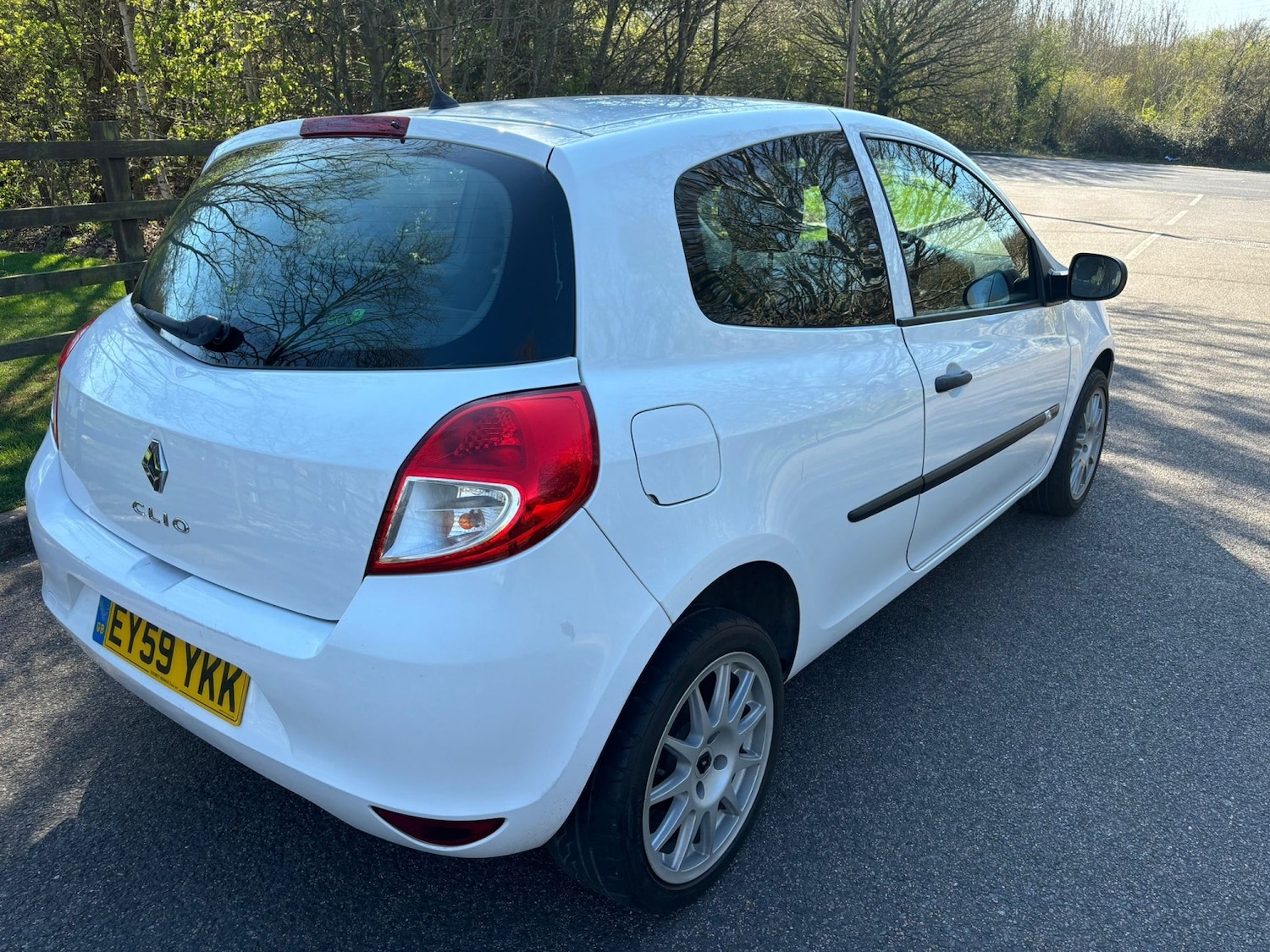 Used Renault Clio 2009 for sale - 76598766: Photo 4