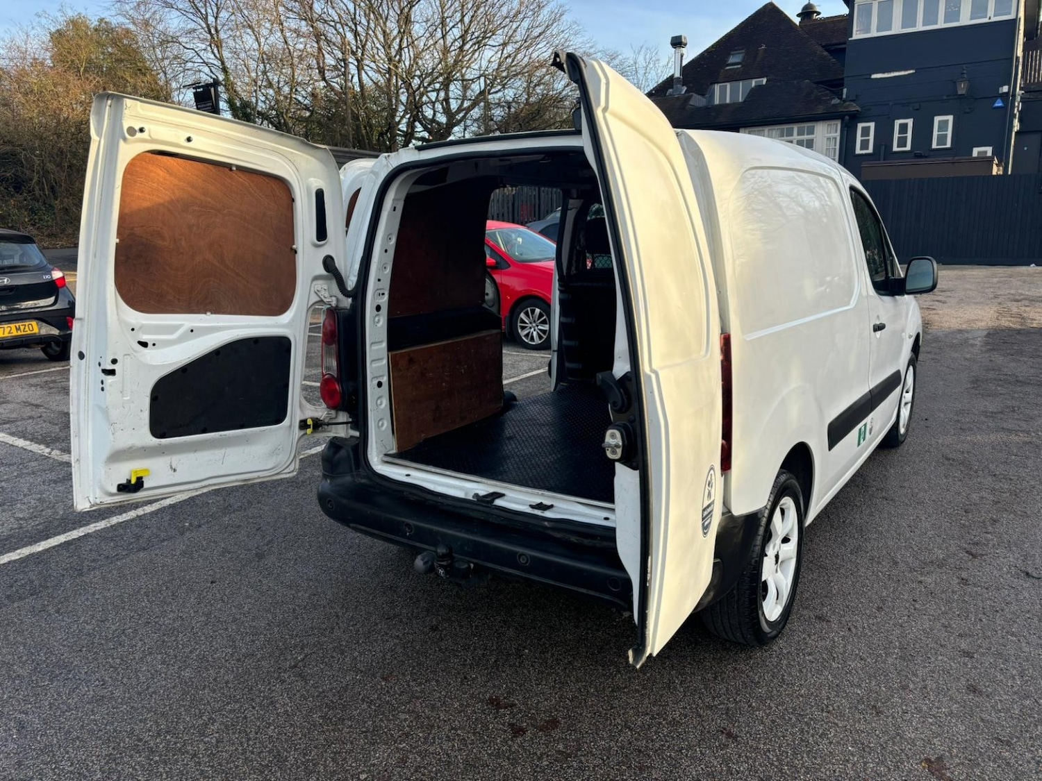 Used Peugeot Partner 2017 for sale - 76940080: Photo 12