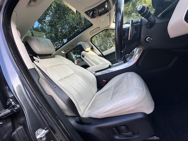 Used Land Rover Range Rover Sport 2018 for sale - 75563817: Photo 2