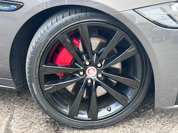 Used Jaguar XF 2016 for sale - 75600999: Photo
