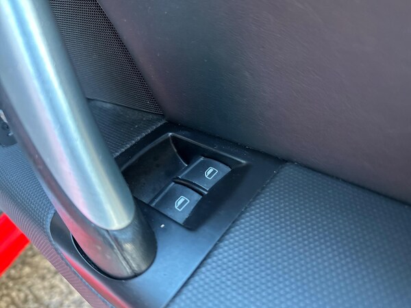 Used Audi TT 2013 for sale - 76270353: Photo 7