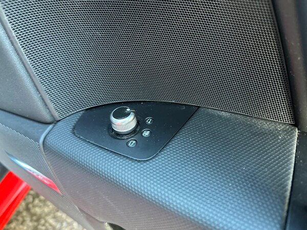 Used Audi TT 2013 for sale - 76270353: Photo 8