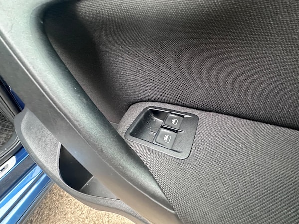 Used Volkswagen Polo 2016 for sale - 74441896: Photo 4