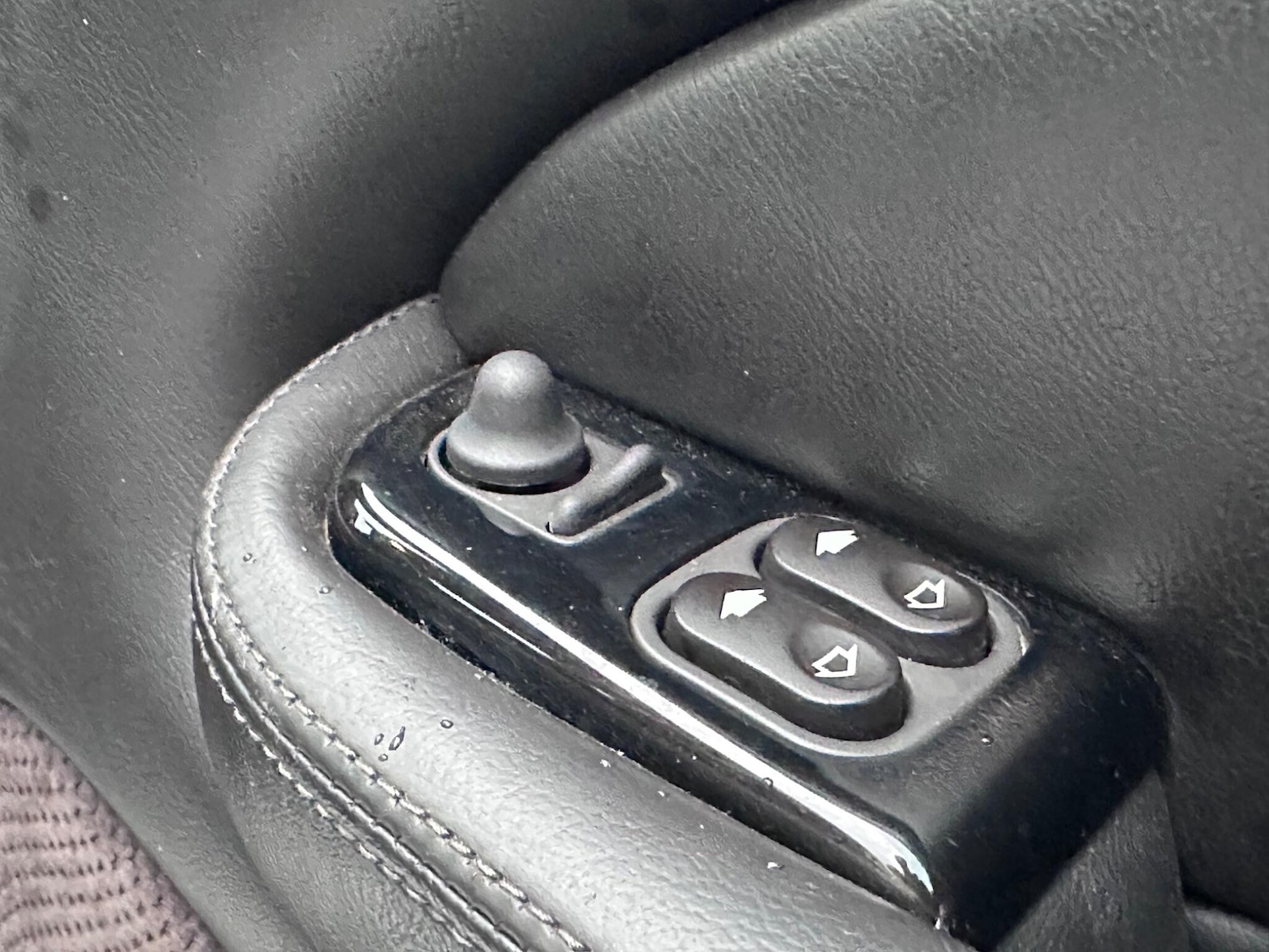 Used Jaguar XK8 2021 for sale - 76446686: Photo 4