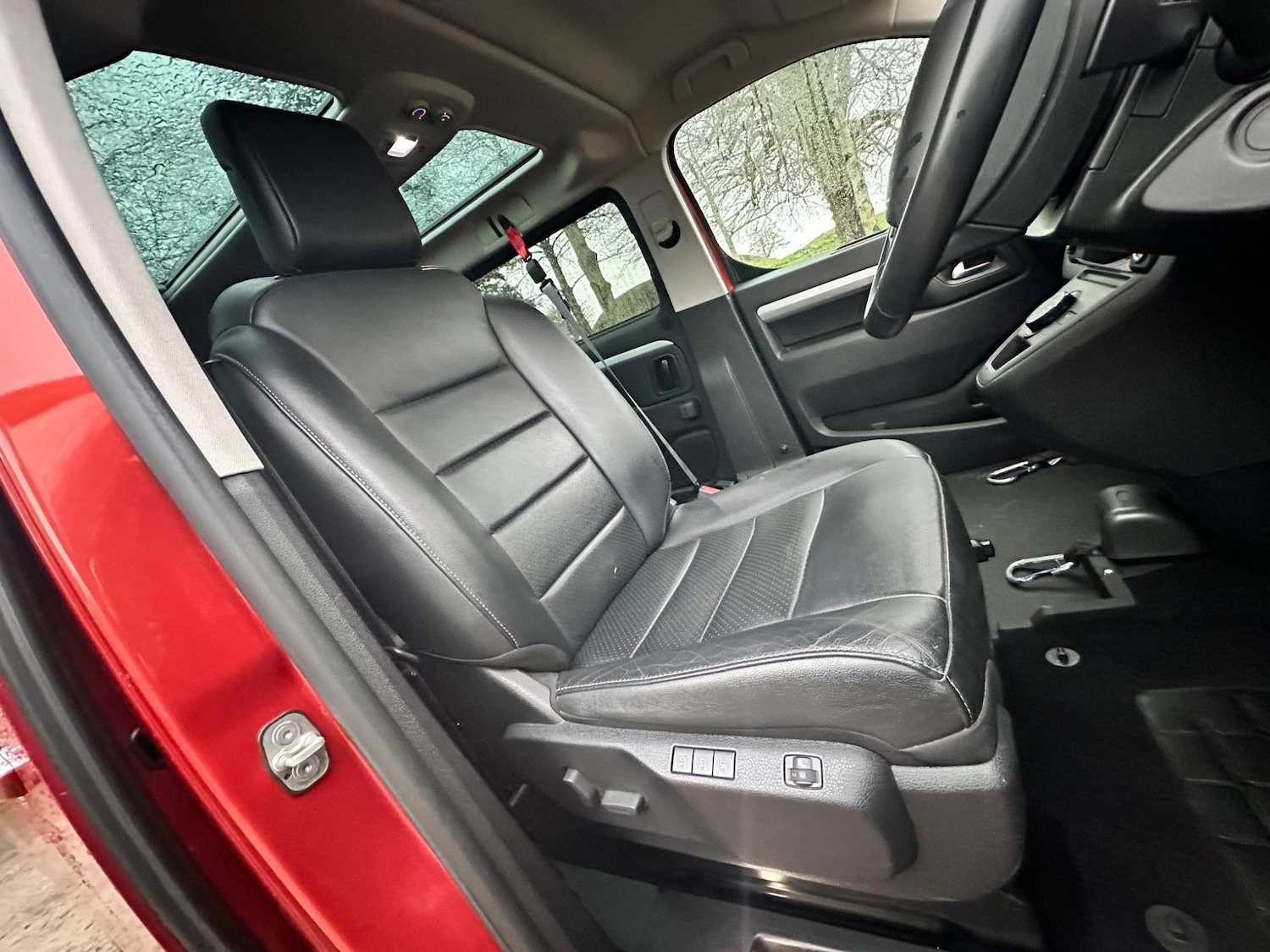 Used Peugeot Traveller 2019 for sale - 76271013: Photo 2