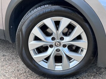 Used Renault Captur 2021 for sale - 75964410: Photo