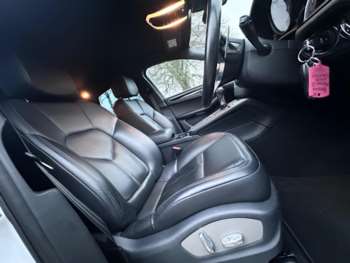 Used Porsche Macan 2015 for sale - 73250799: Photo