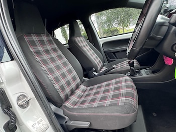 Used Volkswagen up! 2018 for sale - 75747373: Photo